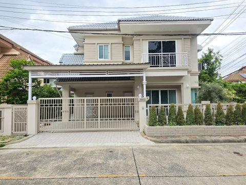 บ้านเดี่ยว หลังมุม ต้นโครงการ ทำเลดี หมู่บ้านไพรเวท รามอินทรา (Private Ramintra) ถนนปัญญาอินทรา บางชัน คลองสามวา ใกล้ห้างแฟชั่นไอส์แลนด์