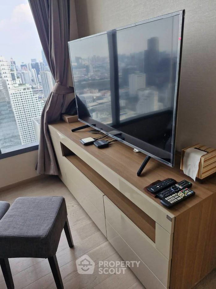 picture 40th-Floor 1-BR At The Esse Asoke Near MRT Sukhumvit (ID 3169060) - 5/8