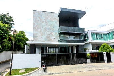 บ้านเดี่ยว วิทยาลัยพยาบาลบรมราชชนนีศรีธัญญา : 📌 ขายบ้านเดี่ยว โครงการ สารินปาร์ค 3 ชั้น 5 ห้องนอน 6 ห้องน้ำ