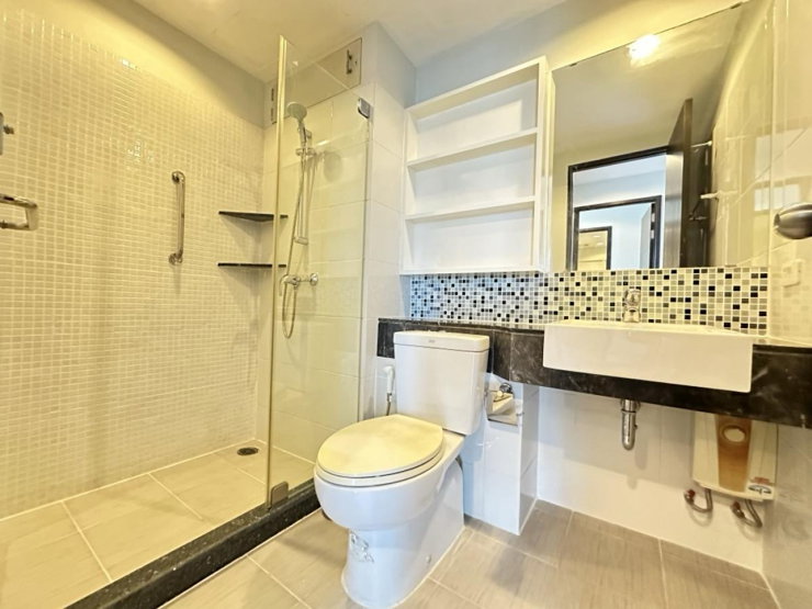 picture Sale Diamond ratchada Condo 2 bedroom 2 bathroom 4.99 MB - 7/11