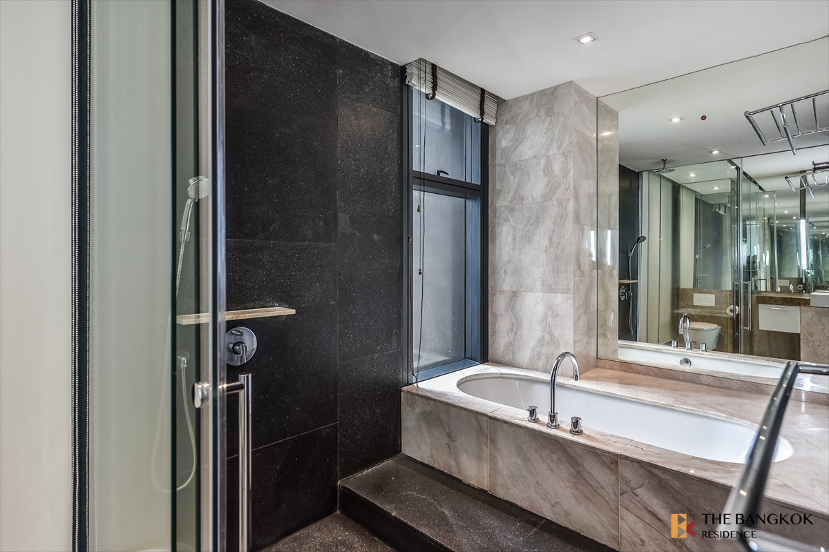 picture Rental Condo 🌇 The Met Sathorn, 3BR 227.63 sq.m. 130K 💎 Beautiful Spacious Unit with Warm-Toned Interiors  - 11/13