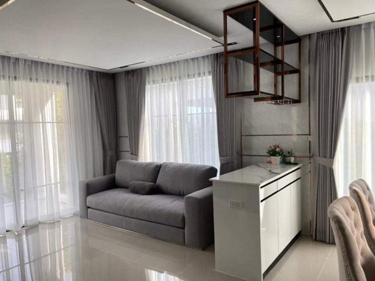 รูป ให้เช่าบ้านเดี่ยว เศรษฐสิริ | บ้านหรูให้เช่า พร้อมเฟอร์นิเจอร์ | ใกล้พัฒนาการ ศรีนครินทร์ กรุงเทพกรีฑา - รูปที่ 8/27