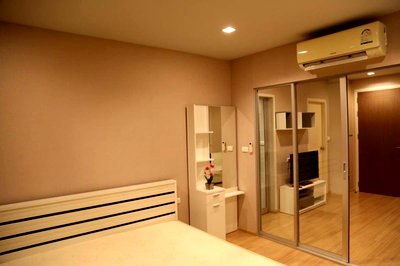 คอนโดให้เช่า : 🏙️✨ FOR RENT: Siamese Ratchakru  📩 Interested in this room? Screenshot or copy the link and send us via Line for more details & room viewing.  