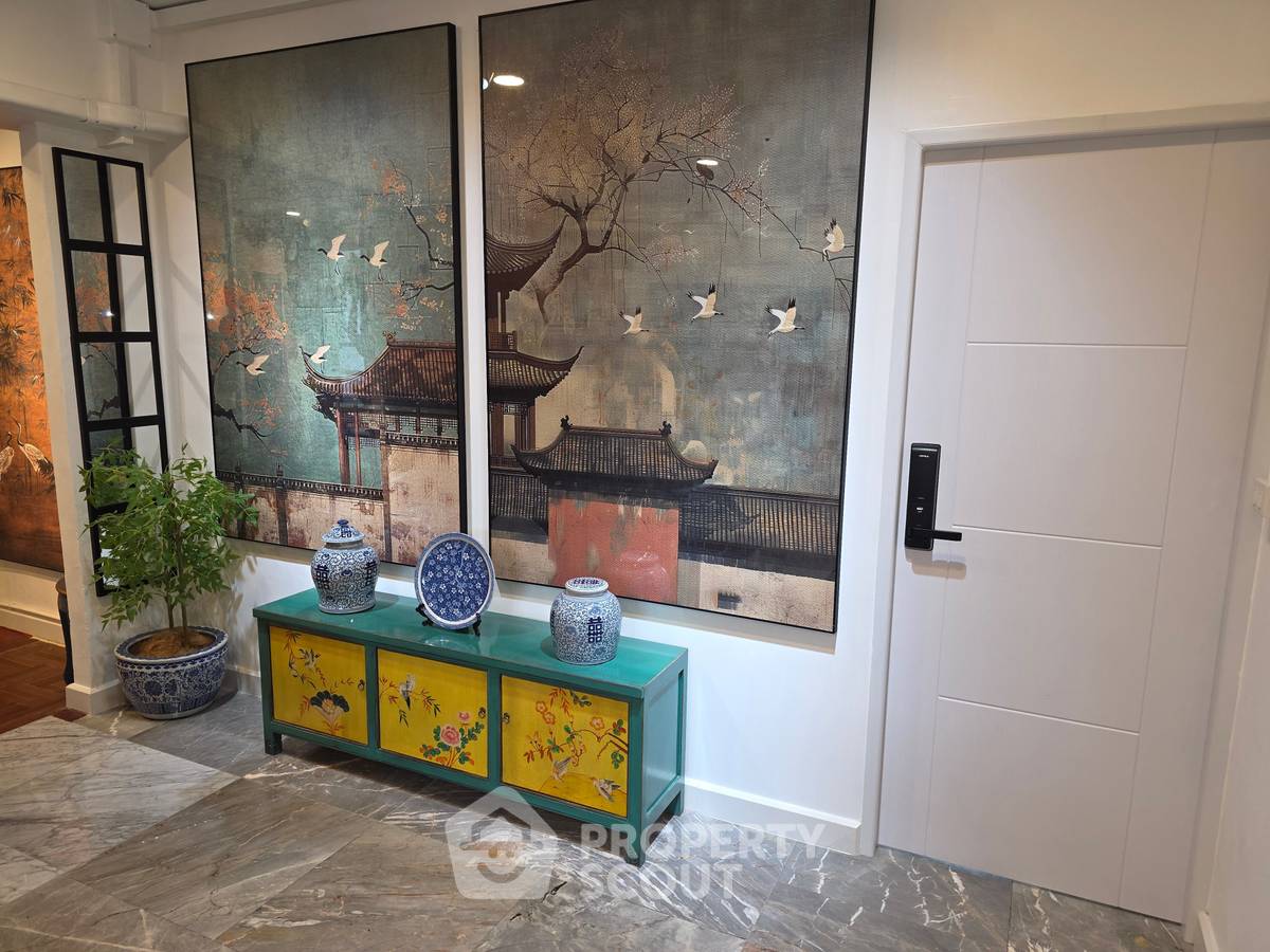 picture 142 Sqm 2-BR Sribumpen Condo Home Near MRT Khlong Toei (ID 3163533) - 6/29