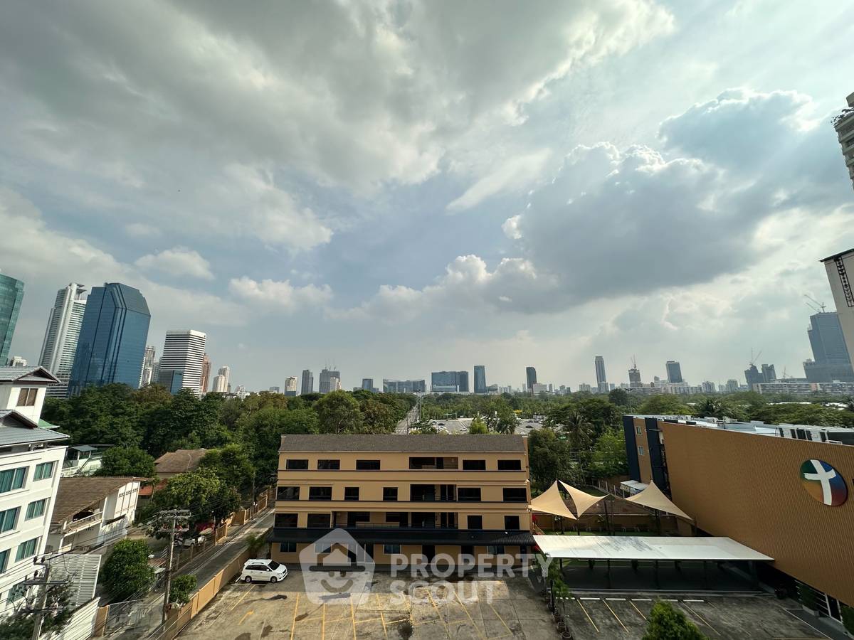 picture 2-BR Condo At Venio Sukhumvit 10 Near BTS Asoke (ID 1337649) - 12/12