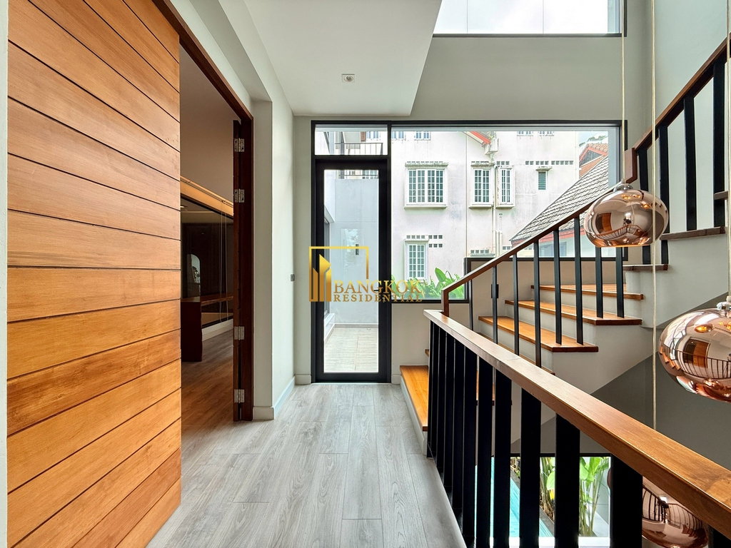 picture Spacious 3 Bedroom Townhouse For Rent in Phrom Phong Area - BR49098TH - 14/45