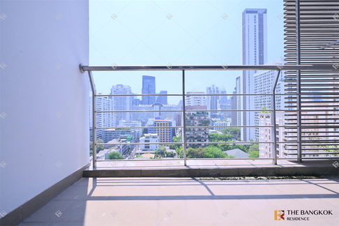 The Master Centrium Asoke - Sukhumvit near MRT Sukhumvit Station