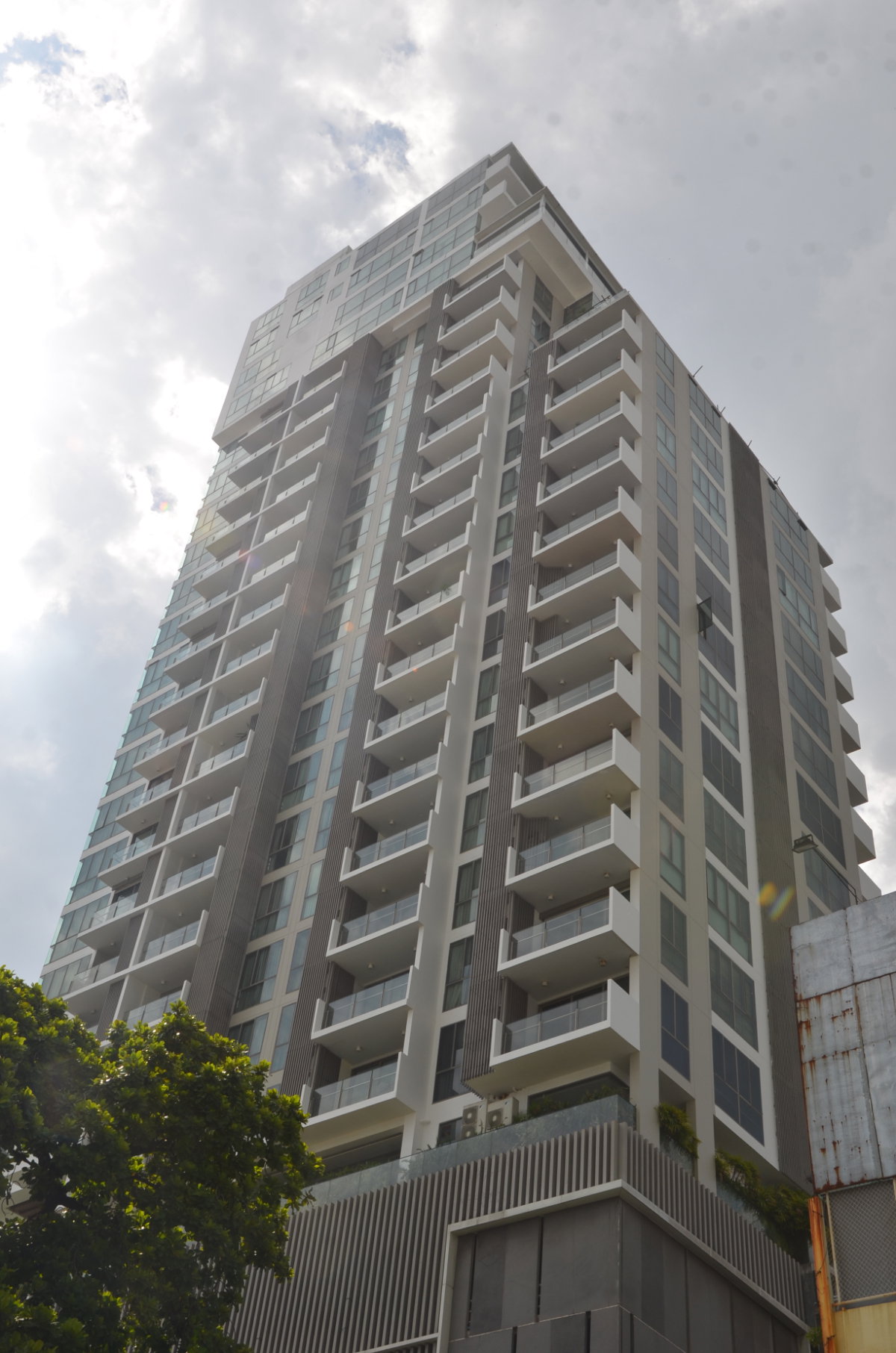 One Bed to let at Aequa Sukhumvit 49, spacious room 52 sq.m., beautiful view, near BTS Thonglor