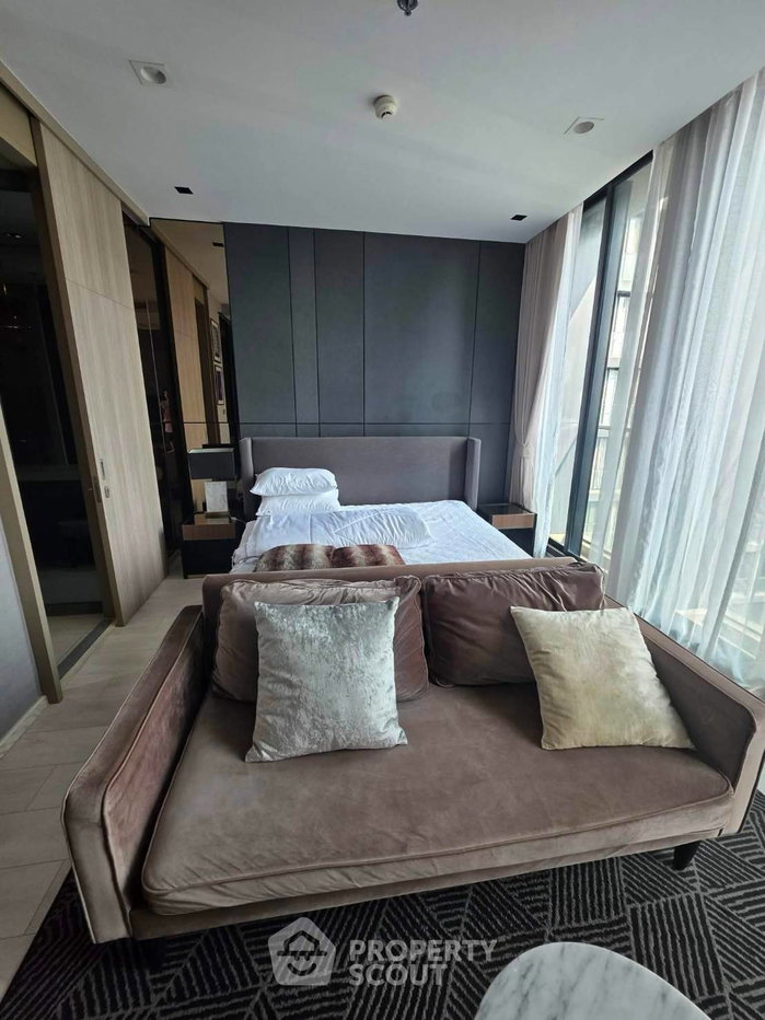 picture 34th-Floor 1-BR At Noble Ploenchit, 100m To BTS Phloen Chit (ID 3165930) - 2/12