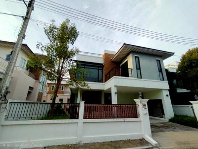 บ้านเดี่ยว ชลบุรี : ขายบ้านโครงการกรีนวิลล์บีชบางแสน 
ใกล้หาดบางแสน 4.99 ล้าน
