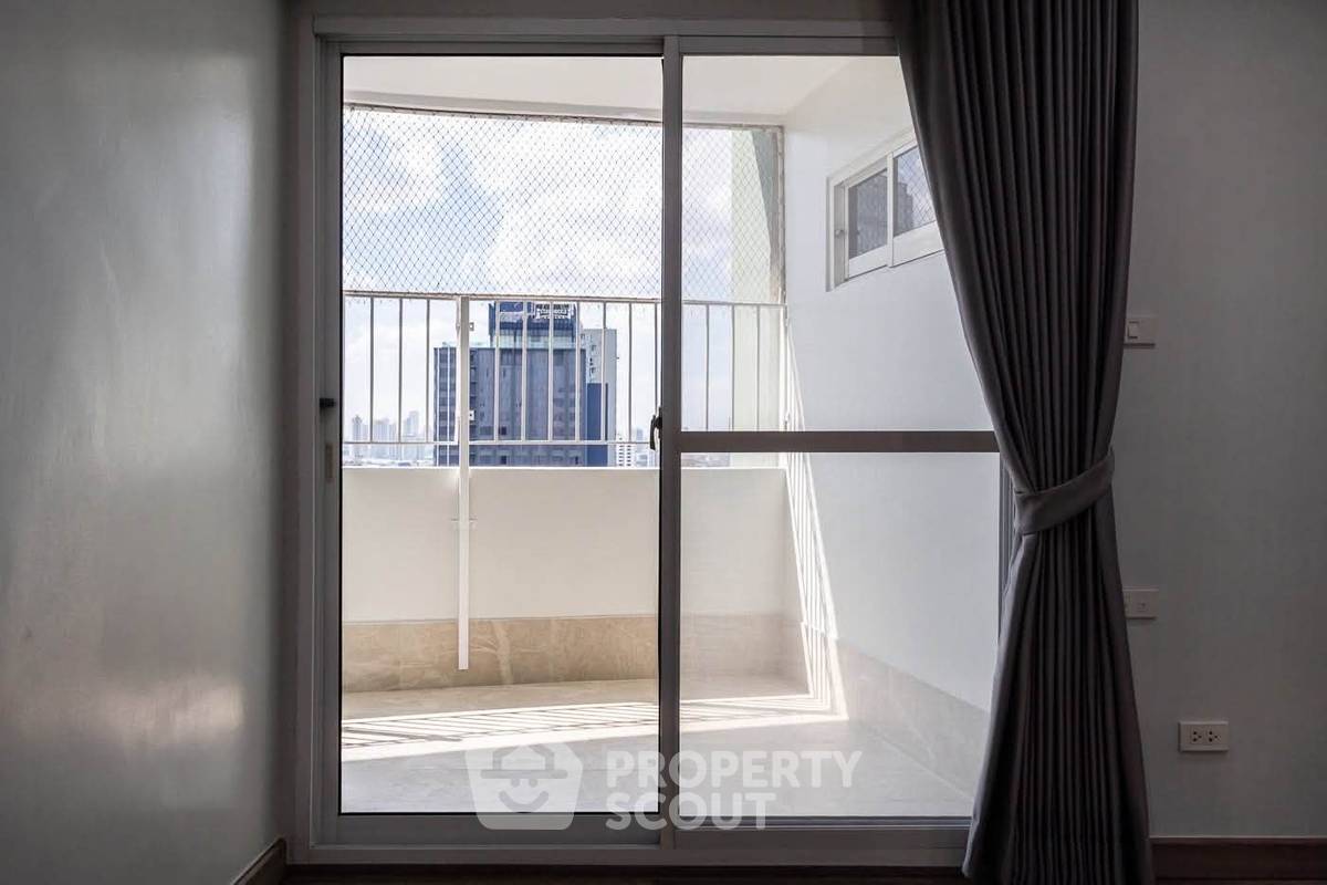 picture 23rd-Floor 3-BR Fifty Fifth Tower Thonglor 200m To BTS Thong Lor (ID 3167807) - 24/30