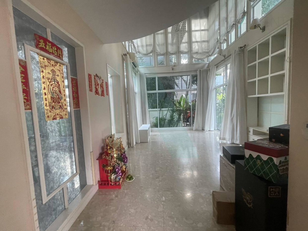 รูป 📌 ขายบ้านเดี่ยว โครงการ แกรนด์ บางกอก บูเลอวาร์ด รัชดา - รามอินทรา 3 ชั้น 5 ห้องนอน 5 ห้องน้ำ - รูปที่ 5/8