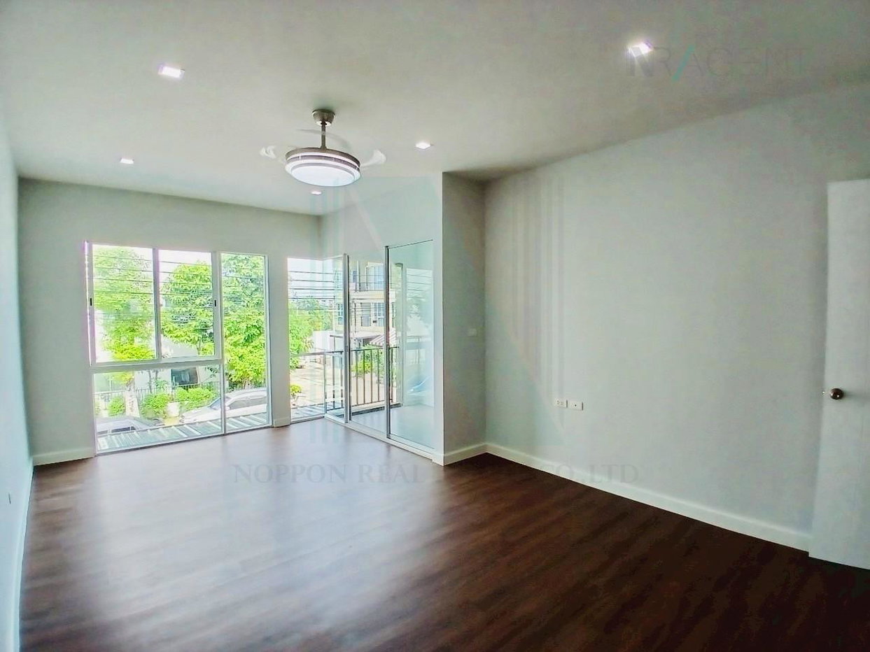 รูป 📌 ขายทาวน์เฮาส์ โครงการ เบล็สทาวน์ รามอินทรา 127 3 ชั้น 3 ห้องนอน 3 ห้องน้ำ - รูปที่ 7/8