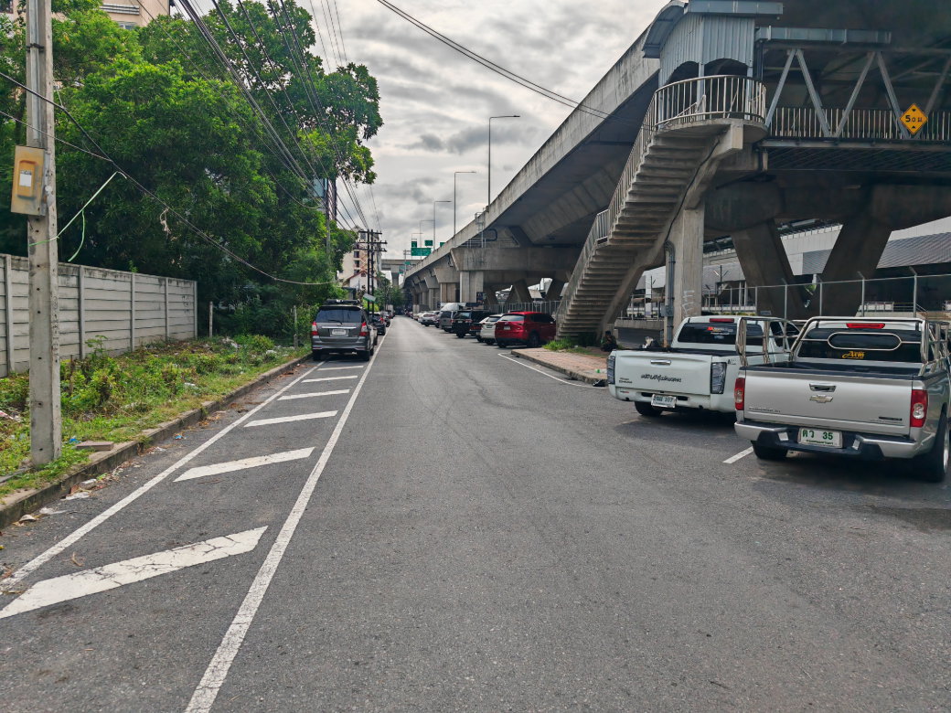 รูป ที่ดินทำเลทอง 400 ตรว. ย่านประชาชื่น - รูปที่ 3/4