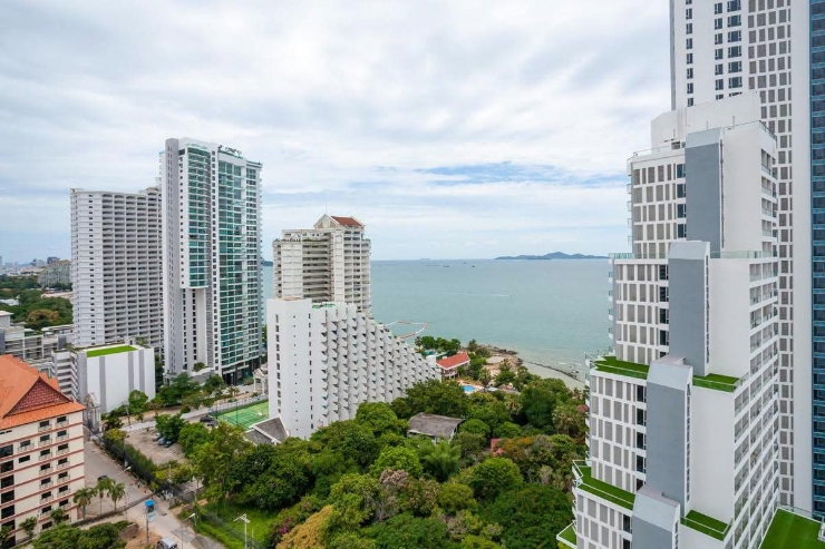 รูป ขายคอนโด Duplex 2bed
บ้านปลายหาด ติดทะเล พัทยาเหนือ
ราคา 9,500,000.-
- รูปที่ 27/31