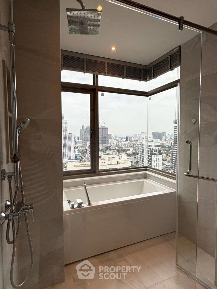 picture 24th-Floor 2-BR Condo At Rhythm Ekkamai Estate Near BTS Thong Lor (ID 3169352) - 10/13