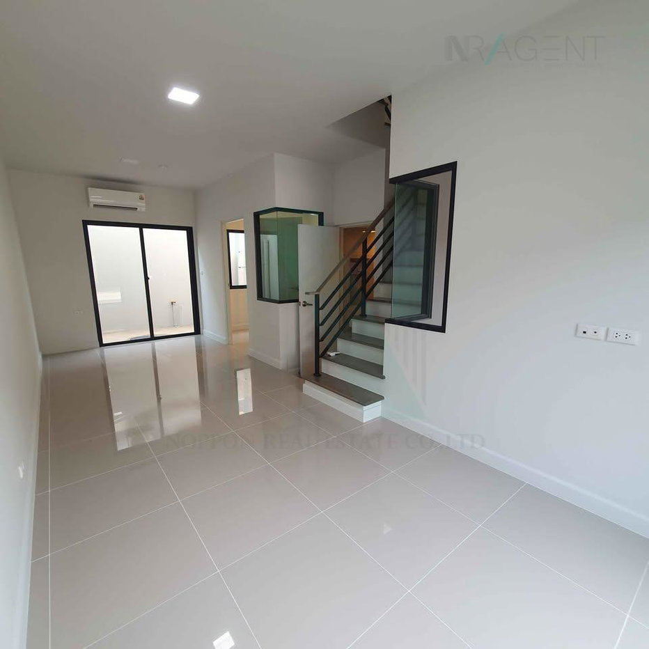picture 📌 For Sell Town house SIRI PLACE PHAHOLYOTHIN 52 2-story 3 bedroom 3 bathroom - 4/8