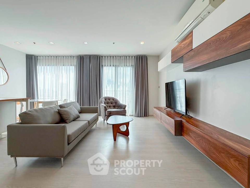 picture 21st-Floor 2-BR Condo At Rhythm Sukhumvit 36-38 Near BTS Thong Lor (ID 3168185) - 2/15