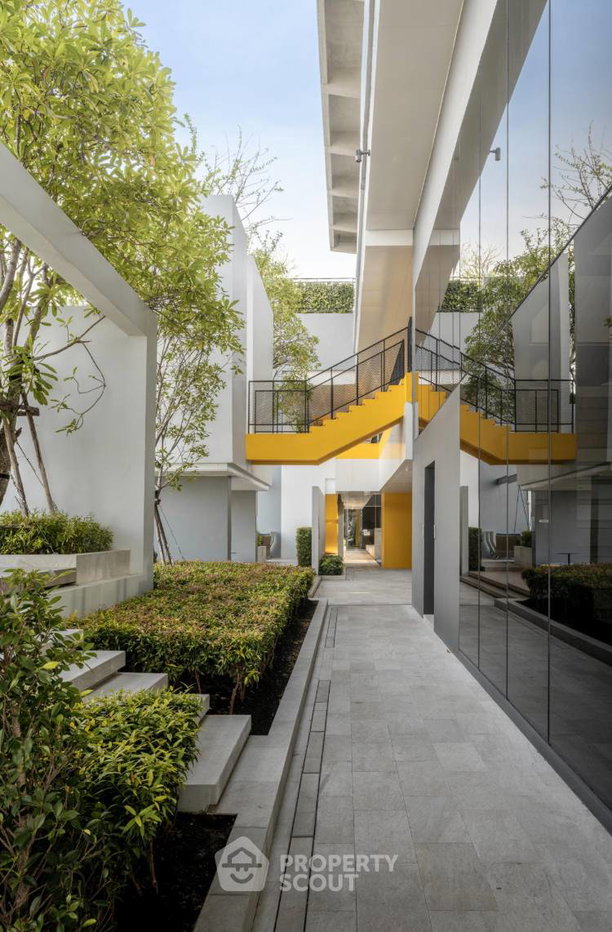 picture 16th-Floor 1-BR At Ideo Rama 9 - Asoke Near MRT Phra Ram 9 (ID 3171133) - 2/8