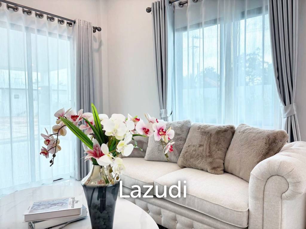 picture Modern detached home 3 Bedroom in Homey - 2/14