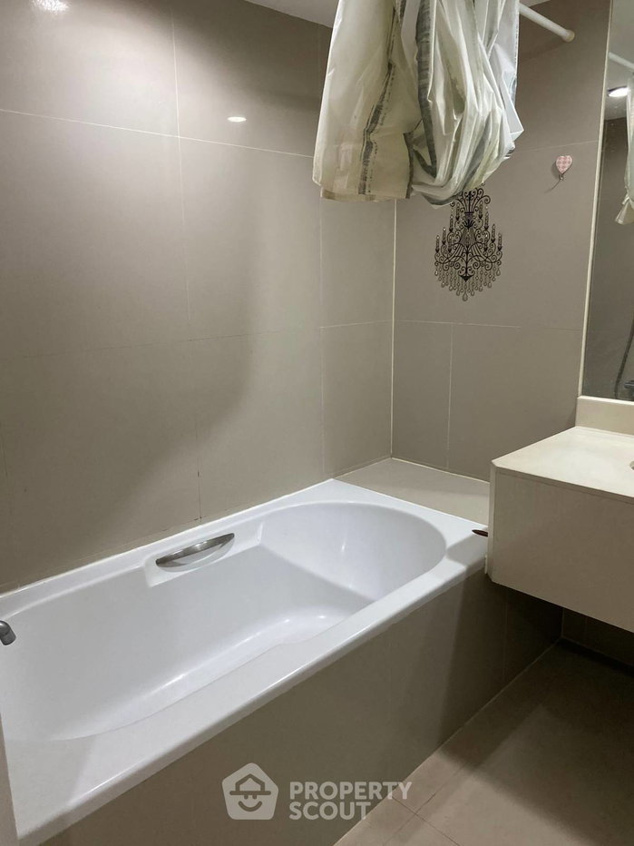 รูป คอนโด 1 ห้องนอน ใกล้ BTS นานา 200 ม. The Trendy Condominium (ID 621622) - รูปที่ 10/26