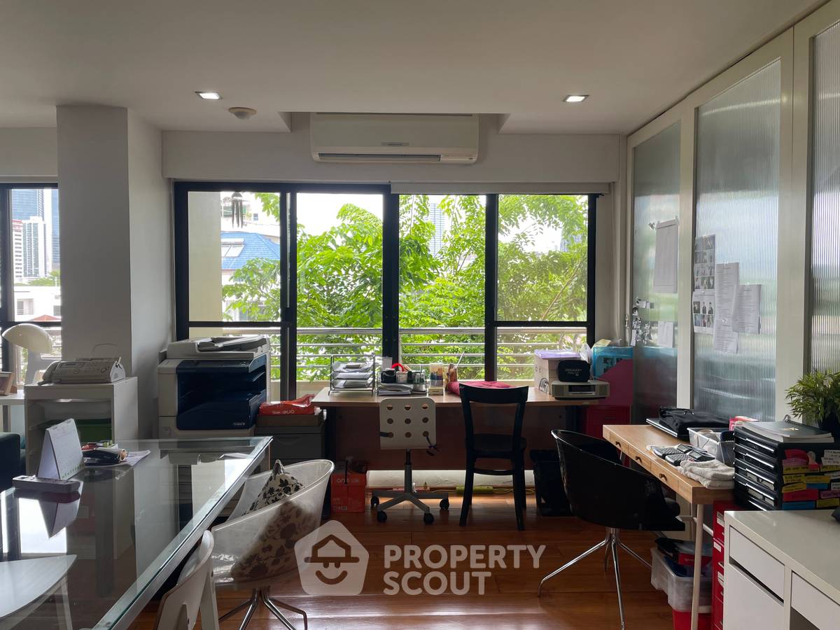 picture Spacious 2-BR 150 Sqm At Supreme Ville, MRT Khlong Toei (ID 3171507) - 5/16