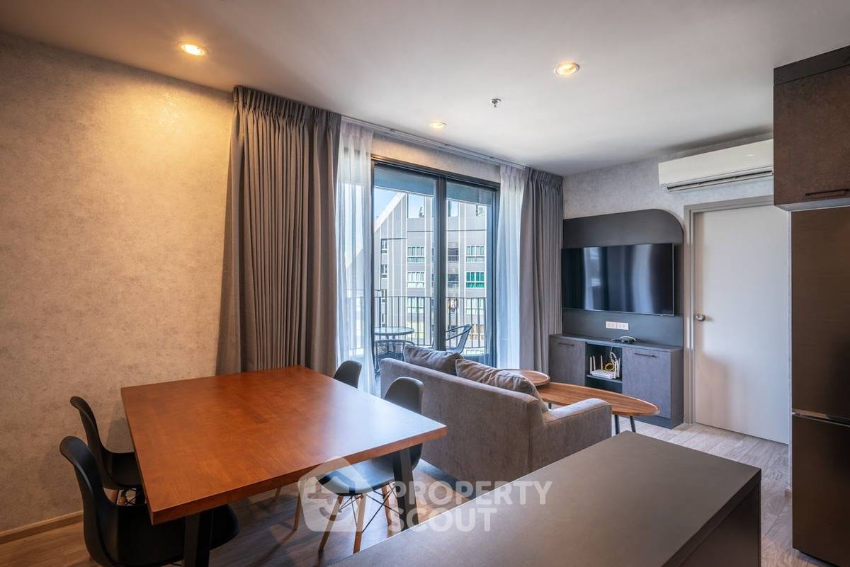 picture 26th-Floor 2-BR Condo, Ideo Mobi Sukhumvit Eastpoint, BTS Bearing (ID 2366039) - 2/32