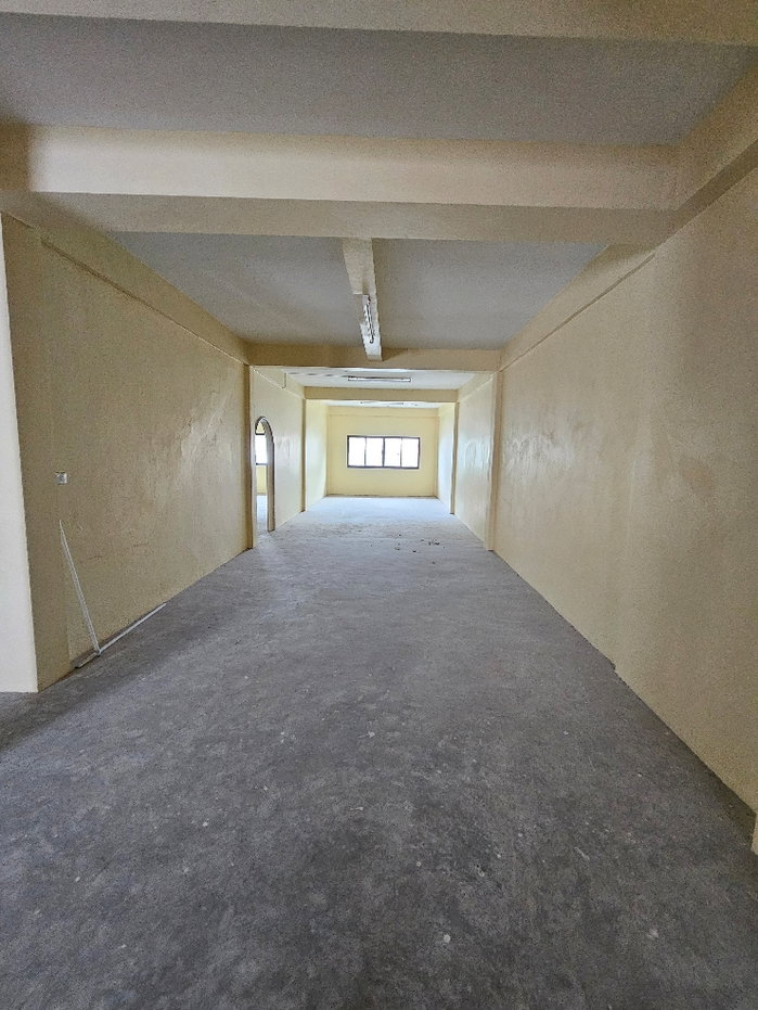 picture Commercial Building Sukhumvit 62 Soi 7 - 8/18