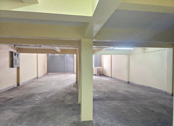 picture Commercial Building Sukhumvit 62 Soi 7 - 17/18