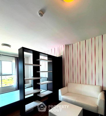 Condos for sale : 17th-Floor 1-BR Condo In Baan Kiang Fah, Hua Hin (ID 3163949)