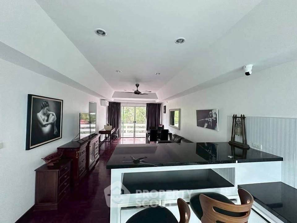 picture Spacious 2-BR 110 Sqm For Sale At Bangsaray Condominium (ID 2672094) - 6/14