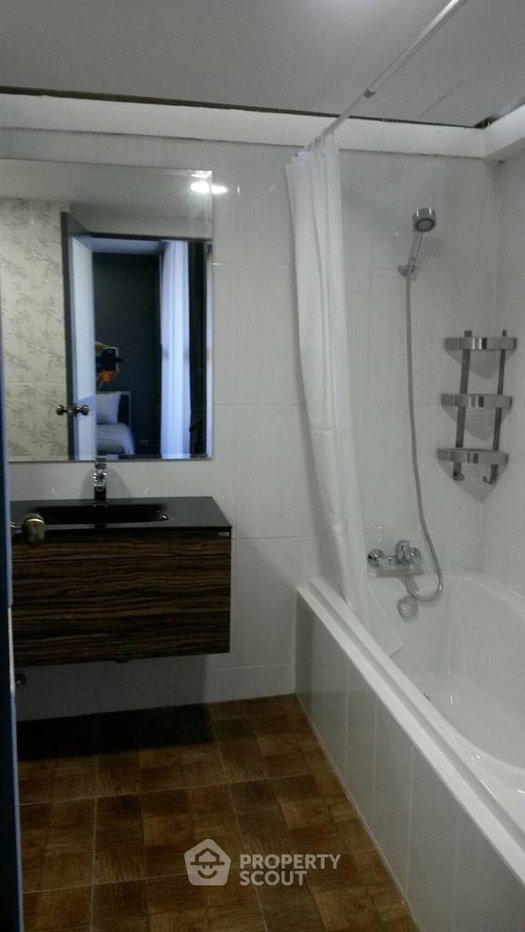 picture High-Floor 3-BR Condo At Supalai Place Sukhumvit 39 Near BTS Phrom Phong (ID 334997) - 25/30