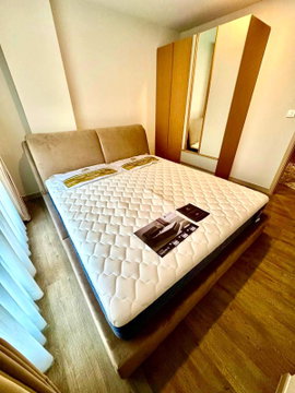 🏷️ P-9786 | The Shade Sathon 1 Spacious 1-Bedroom with Pool View Near MRT Khlong Toei 25,000 THB | Line ID: @easycondoplus | 099-229-6397