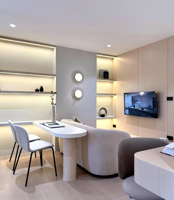 Condos for sale 700 Year Sports Arena Chiang Mai : D Condo Campus, near Chiang Mai University, Fully Renovated with Luxury Built-in Furniture Throughout the Room. 