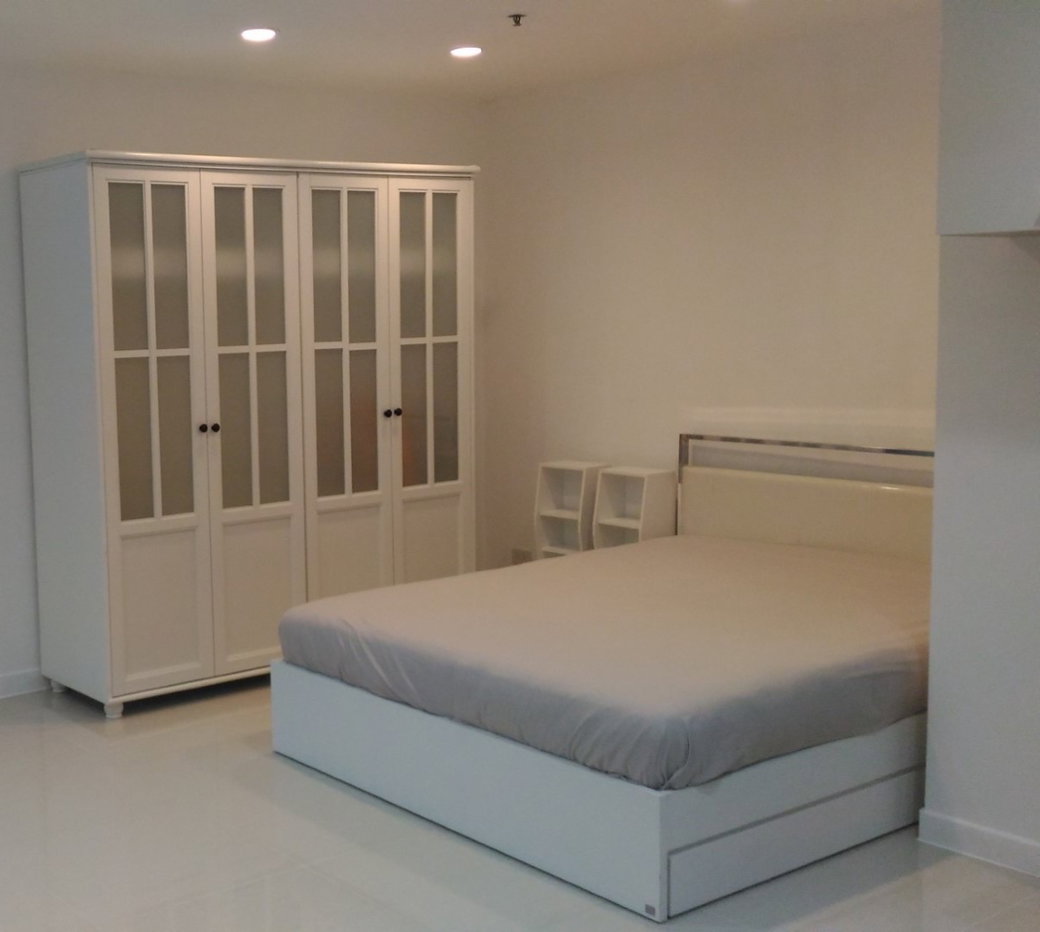 รูป 🏷️ P-9303 | Silom Suite : สีลม สวีท คอนโดใจกลางธุรกิจ! ใกล้ BTS เซนต์หลุยส์ 20,000 บ. | Line ID: @easycondoplus | 099-229-6397 - รูปที่ 1/7