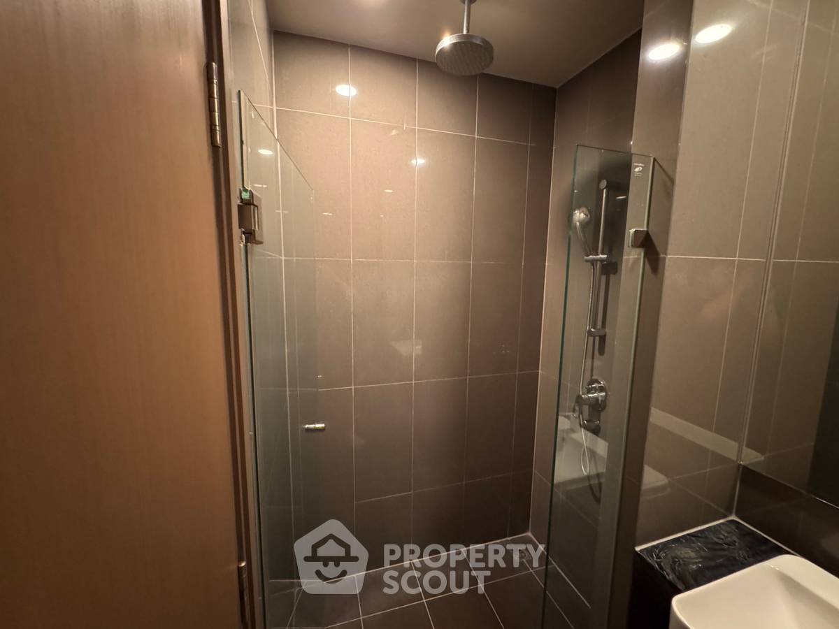 picture Great Value 43rd-Floor 1-BR Ashton Chula Silom Near MRT Sam Yan (ID 3078514) - 19/39