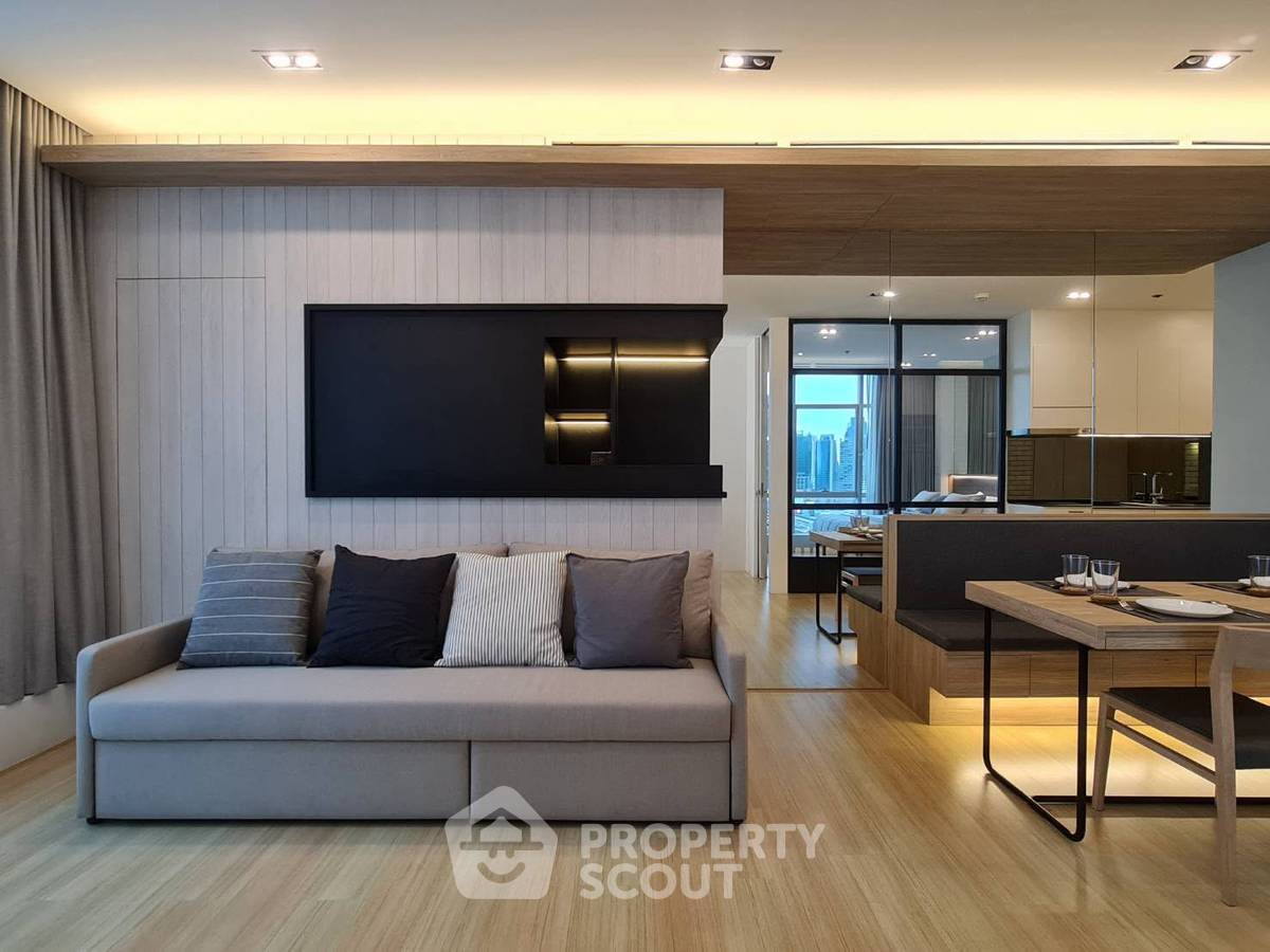 picture 61 Sqm 1-BR At Baan Sathorn Chaopraya, BTS Krung Thon Buri (ID 3171534) - 2/14