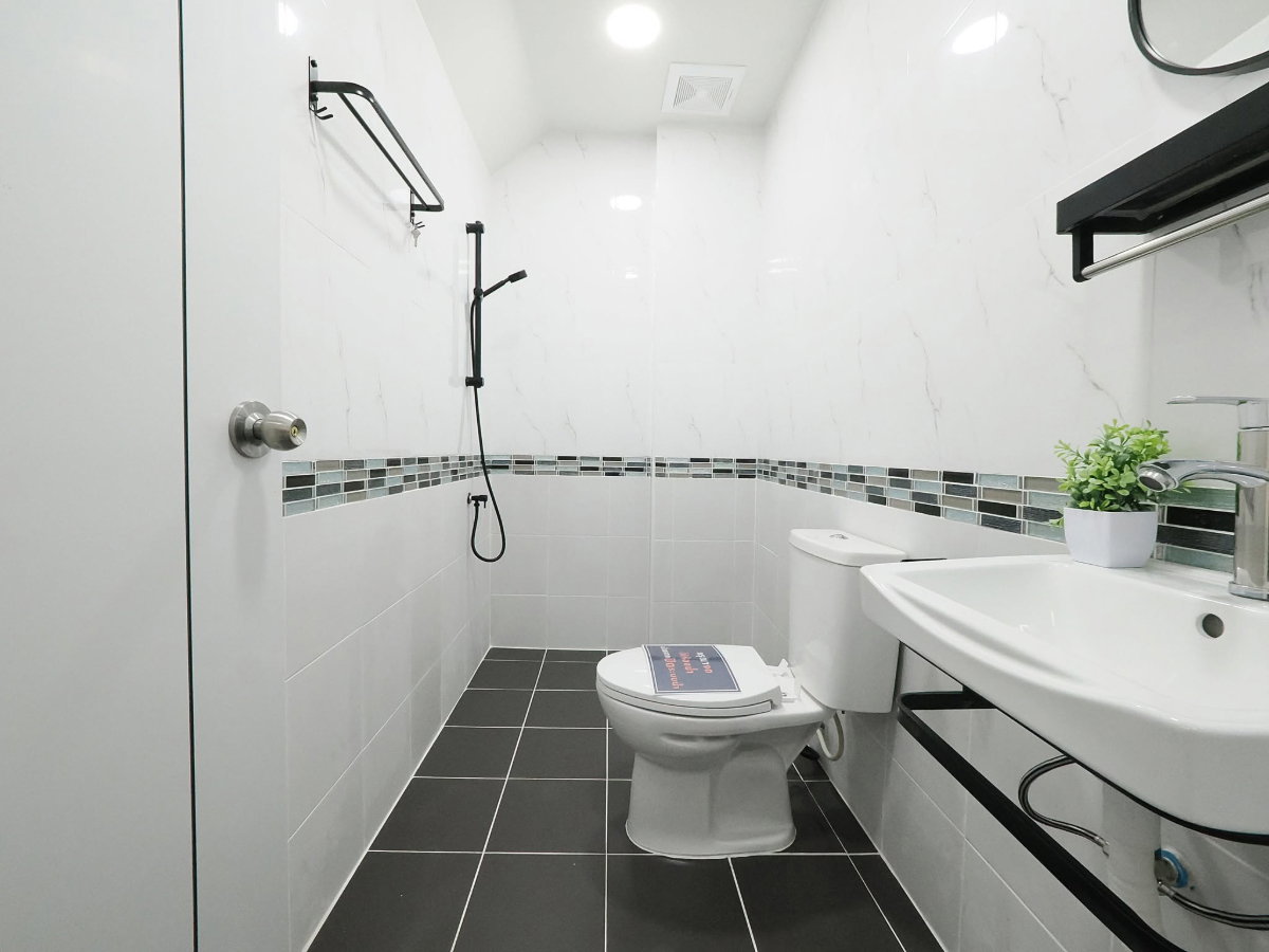 รูป ขายราคาพิเศษ ทาวน์โฮม 3 ชั้น 23.2 ตร.ว. ม.บำรุงวงศ์ 5 ห้องนอน 4 ห้องน้ำ [กาญจนาภิเษก–ปลายบาง]  - รูปที่ 24/59