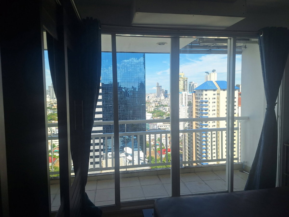 picture 1 Bed 1 Bath 32nd floor 35 sqm. Rent 18,500 - 4/4