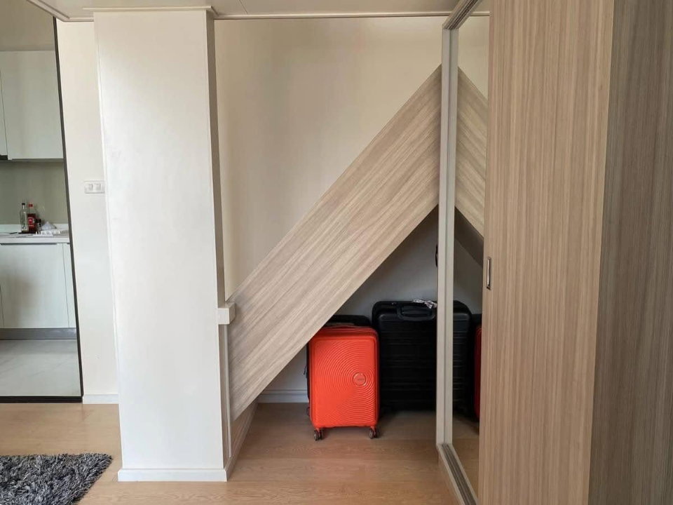 picture For Rent : Condo Chewathai Residence Asoke *Nice Duplex Room* BTS MRT Asoke at Line: @homefinder - 8/13