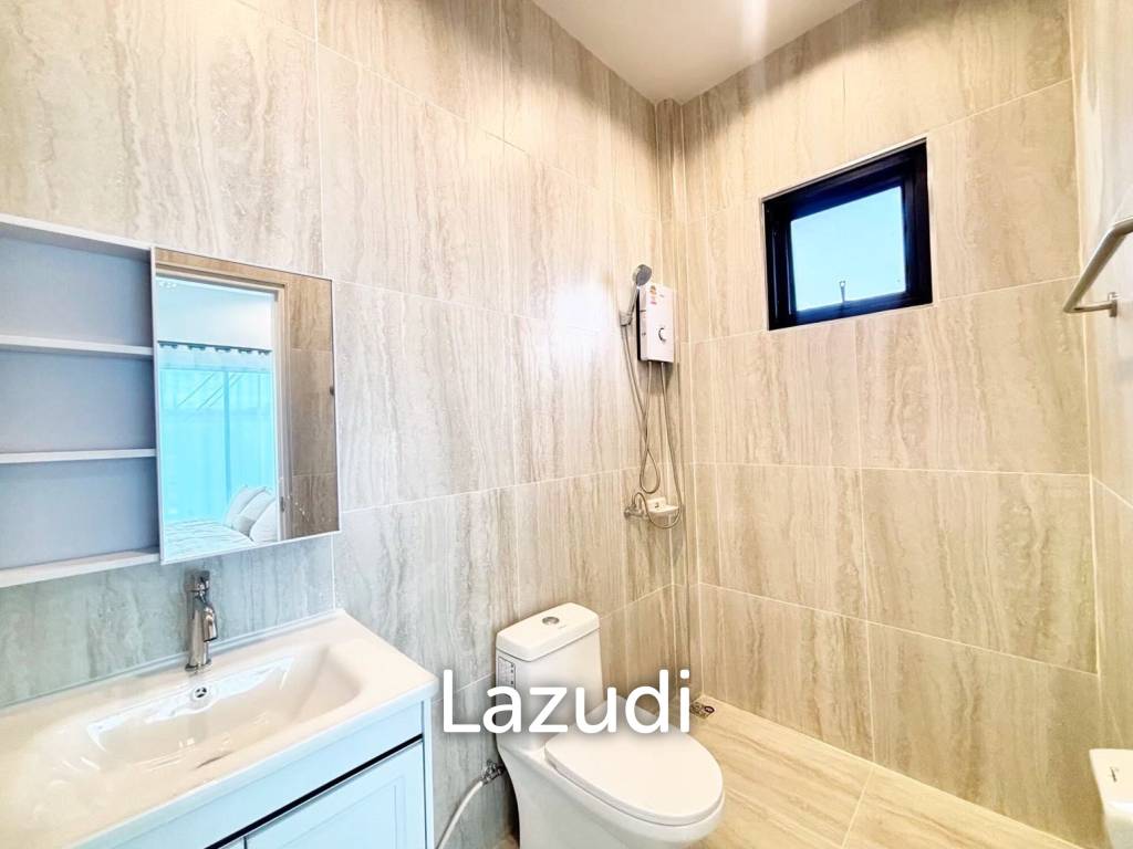 picture Modern detached home 3 Bedroom in Homey - 8/14