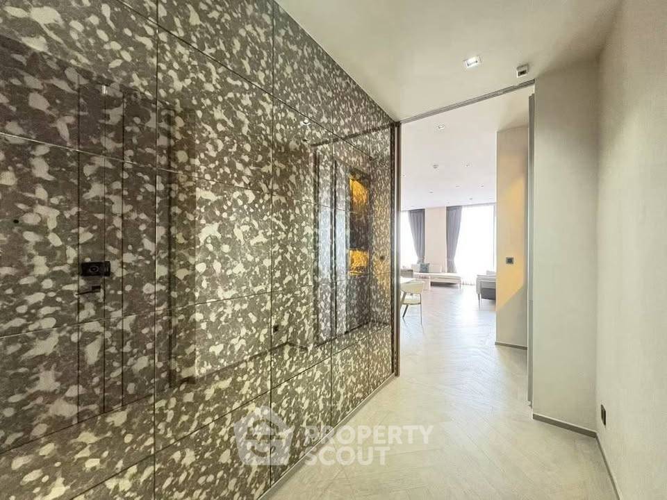 รูป คอนโด 2 ห้องนอน ชั้น 22 The Reserve Sathorn ใกล้ BTS ศาลาแดง (ID 3168779) - รูปที่ 12/13