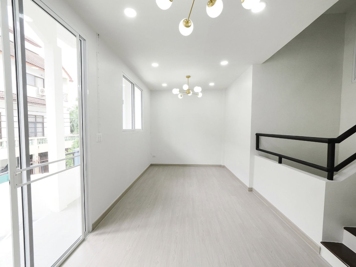 รูป ขายราคาพิเศษ ทาวน์โฮม 3 ชั้น 23.2 ตร.ว. ม.บำรุงวงศ์ 5 ห้องนอน 4 ห้องน้ำ [กาญจนาภิเษก–ปลายบาง]  - รูปที่ 28/59