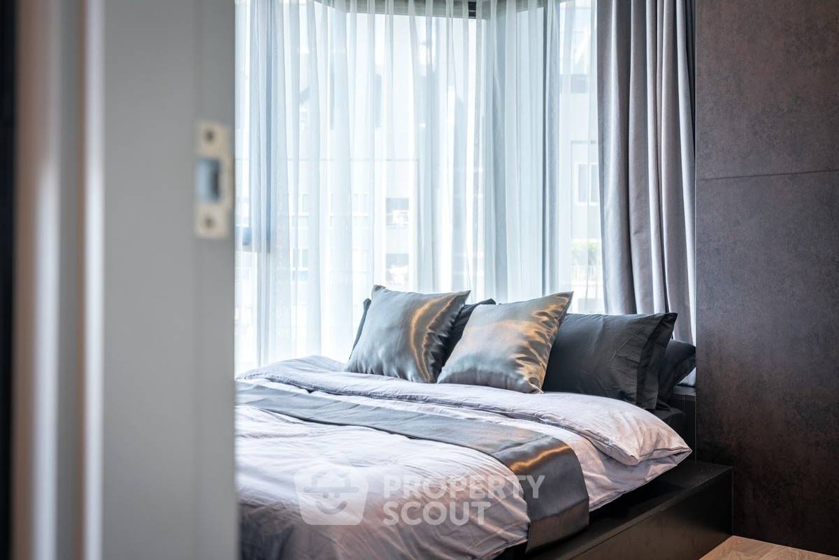 picture 26th-Floor 2-BR Condo, Ideo Mobi Sukhumvit Eastpoint, BTS Bearing (ID 2366039) - 14/32
