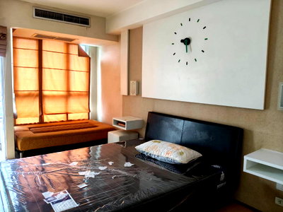 Condos for rent : Room for rent, 29 sq m, Inspire Place ABAC-Rama 9. Price 7,000 baht/month. Tel. 096 1366954 Line ID: rose459