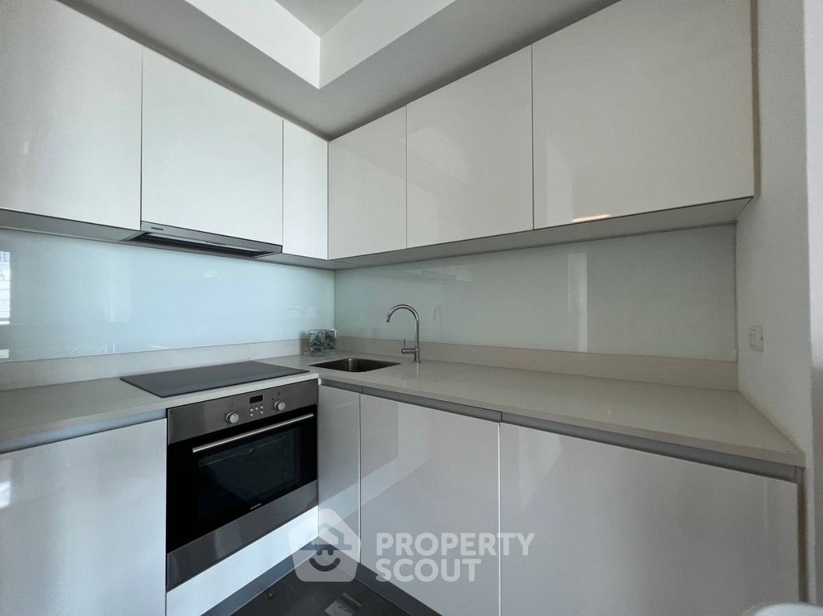 รูป คอนโด 2 ห้องนอน The River Condominium ใกล้ BTS สะพานตากสิน (ID 2527397) - รูปที่ 2/6