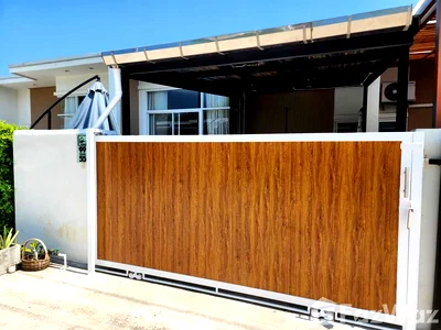 Townhouses for sale Phuket : 2 Bedroom Townhouse for sale at Life Baan Kian  6133192