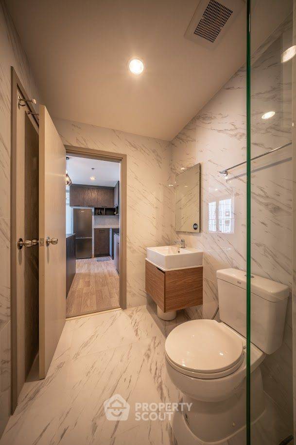 picture 26th-Floor 2-BR Condo, Ideo Mobi Sukhumvit Eastpoint, BTS Bearing (ID 2366039) - 30/32