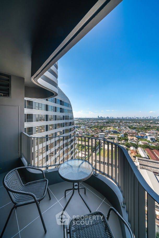 picture 26th-Floor 2-BR Condo, Ideo Mobi Sukhumvit Eastpoint, BTS Bearing (ID 2366039) - 22/32