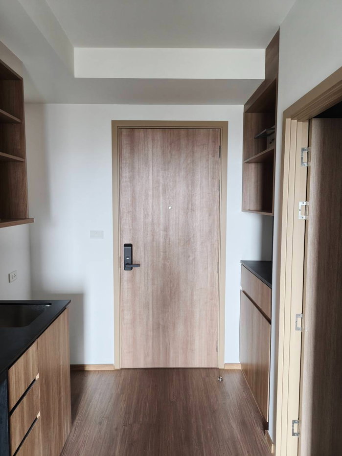 picture Condo for rent: The LIVIN Phetkasem (studio), 32nd floor, near MRT Phasi Charoen station. - 9/14
